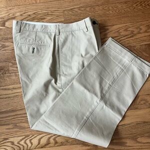 Orvis Men's Cream Chinos